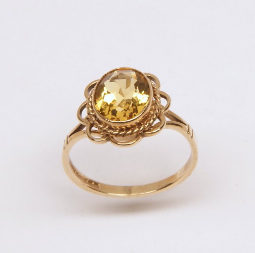 9ct Gold Yellow Topaz Ring